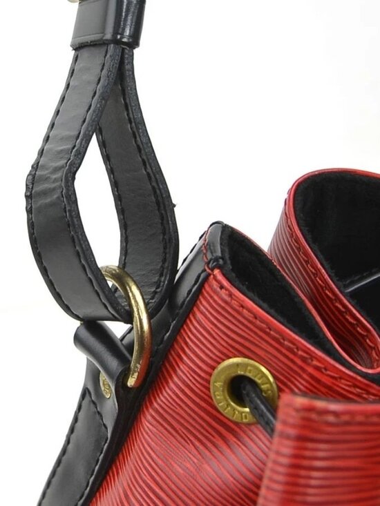 Louis Vuitton Authentic Epi Leather Red Petit Noe Shoulder  Auth LOUIS VUITTON Epi Petite Noe Shoulder Bag Red/Black Epi Leather